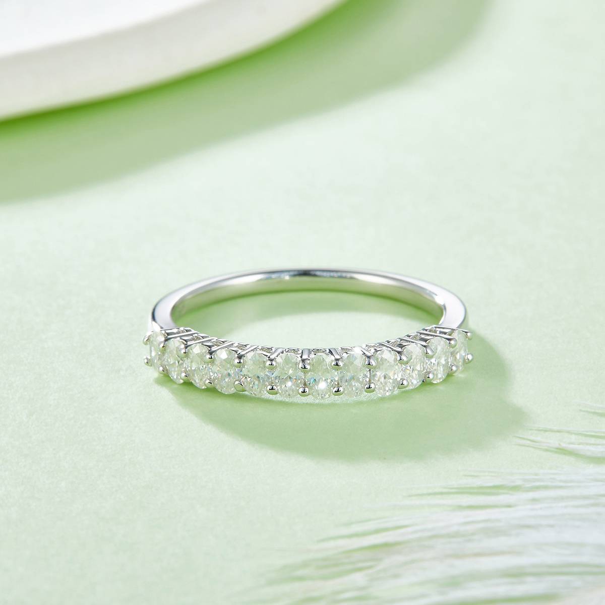 Oval S925 Silver Plated Platinum Moissanite Women's Ring 1.0 Carat D-Class